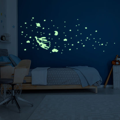 Vinilo Decorativo Fotoluminiscente Super Héroe Conejo en la Galaxia - VF490